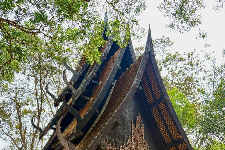 Day tour visit the top attractions in chiang rai