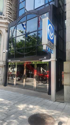 Montreal: Underground City visit with local touring Comedian