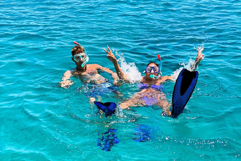 Au départ de Kissamos : Croisière en catamaran de luxe à Balos et Gramvousa