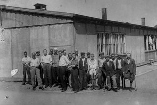München: Rondleiding met de auto door de herdenkingsplaats van het concentratiekamp Dachau