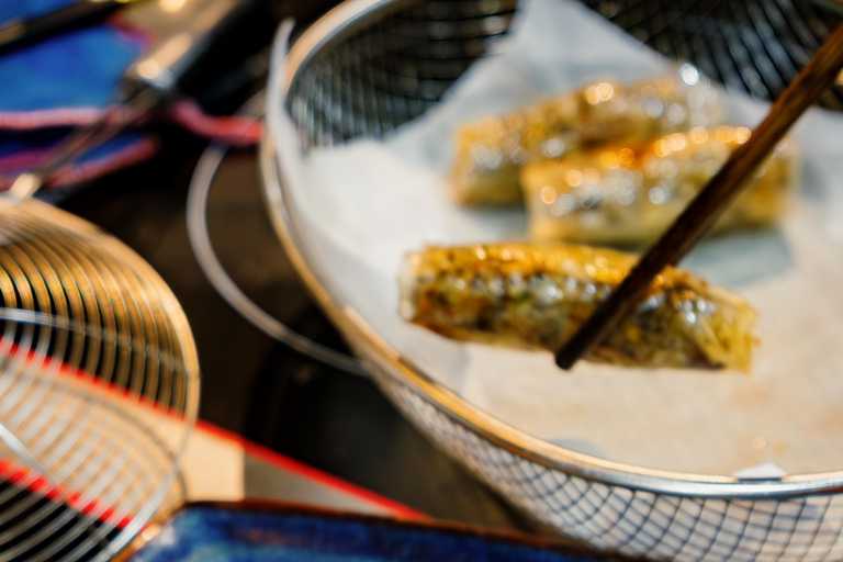 Hanoi: Market Visit and Home-Cooked Meal Cooking Class Private Option