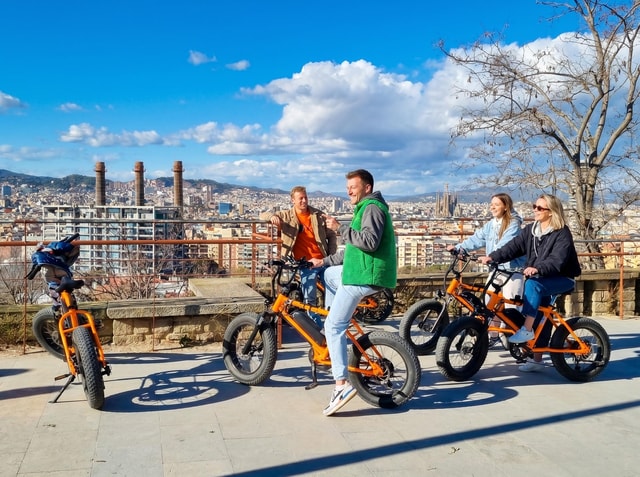 Barcelona: E-Bike Tour with Montjuïc Castle & Best Views