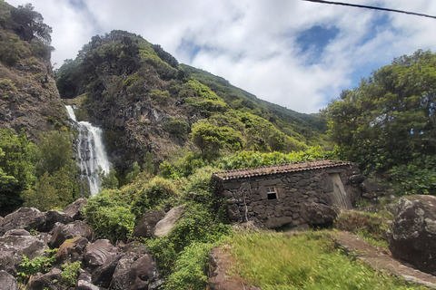 São Jorge Island: Guided Hike to Caldeira de Santo Cristo