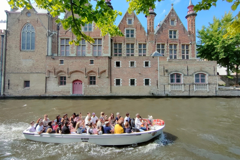 Bruges: Boat Cruise and Guided Walking Tour Bruges: Boat Cruise and Walking Tour in Dutch