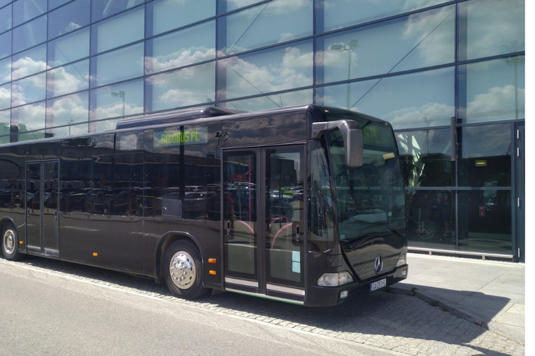 Gdansk: Private 1-Hour Party Bus with DJ & Bartender