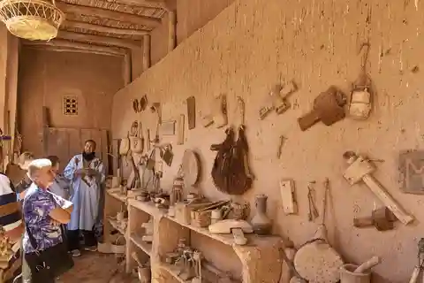 From Ouarzazate: Skoura Oasis, Kasbah & Dades Gorge Day Trip