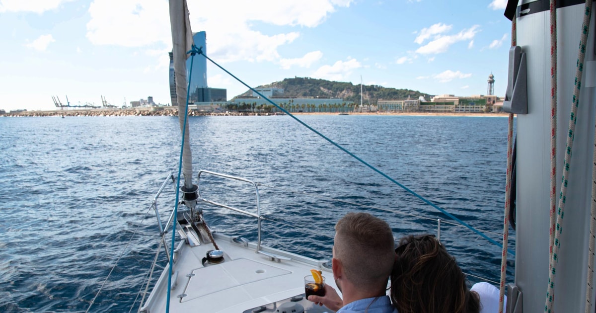 Barcelone Tour en bateau à voile partagé GetYourGuide
