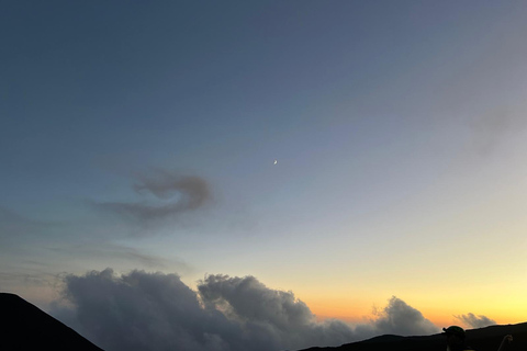 Nicolosi: Tour guiado ao pôr do sol no Monte Etna com teleférico e jipe