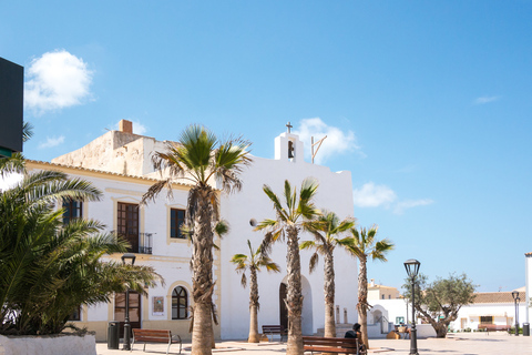 Vanuit Sant Antoni: Boot transfer naar FormenteraVan Sant Antoni: retourboottransfer naar Formentera