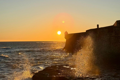 Cadiz: Guided Old Town Tour Cadiz: Guided Old Town Walking Tour