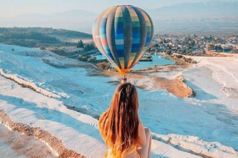 Kuşadası: Pamukkale and Hierapolis Sunset Tour with Dinner