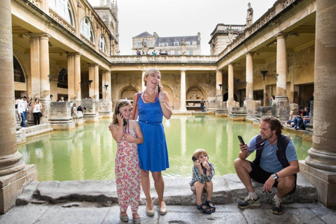 From London: Bath and Cotswolds Guided Day Trip Tour without entries in English