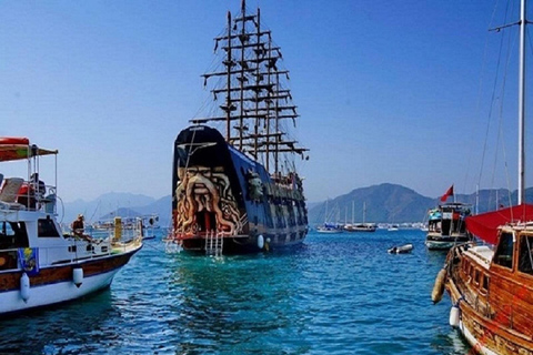 Wycieczka piracka łodzią w Icmeler, lunch i napoje bez ograniczeńRejs piracki w Icmeler, lunch i napoje bez ograniczeń