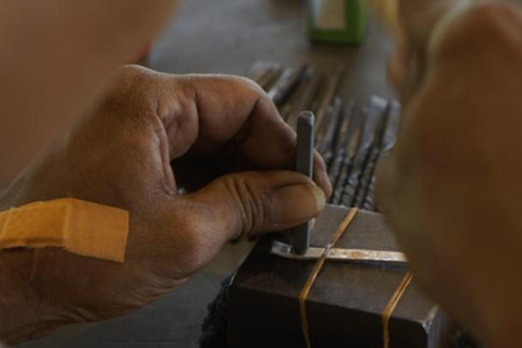 Sukawati : Cours de fabrication de bijoux Atelier d'argentSukawati : Atelier de fabrication de bijoux en argent