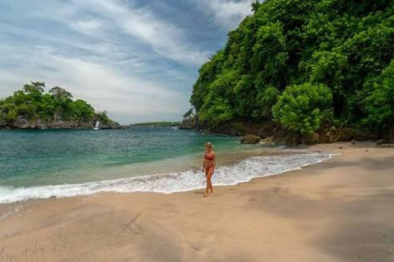 Nusa Penida: West & East Tour with Water Sports Nusa Penida Private West Tour With All Inclusive