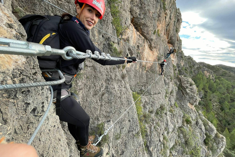 Marxuquera: La Falconera Via FerrataMarxuquera: Falconera Via Ferrata