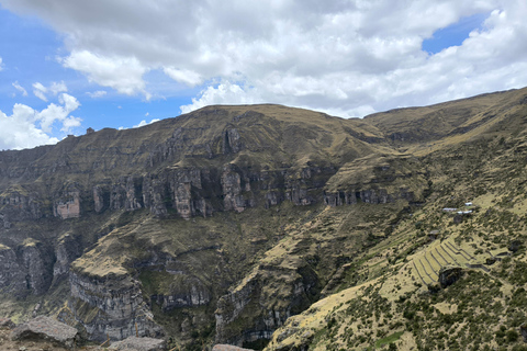 CUSCO: WAQRAPUKARA FULL DAY PRIVATE TOUR