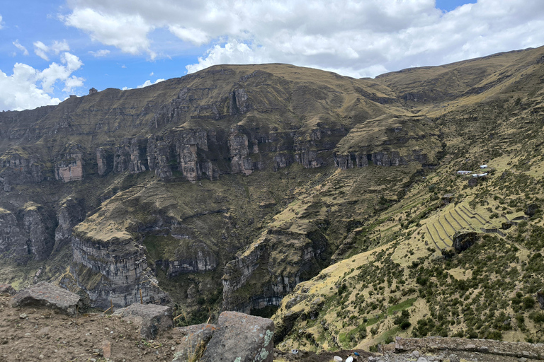 CUSCO: WAQRAPUKARA FULL DAY PRIVATE TOUR