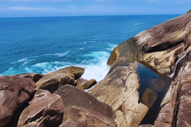 Saco Bravo Waterfall in Paraty-RJ - Hiking on the Green Coast Saco Bravo Waterfall in Paraty-RJ - Hike on the Costa Verde