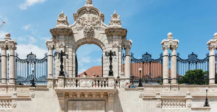 3-Hour Orientation Walking Tour of Buda and Pest photo 8