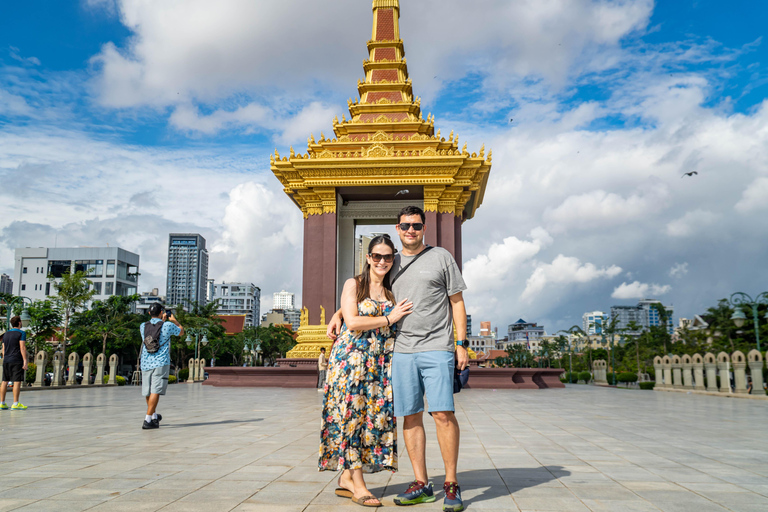 Phnom Penh: Highlights Tour Including National Museum Tuk Tuk Option + English Tour Guide