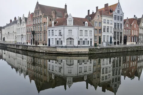 De Paris: Viagem de 1 dia a Bruges com um pequeno grupo privado