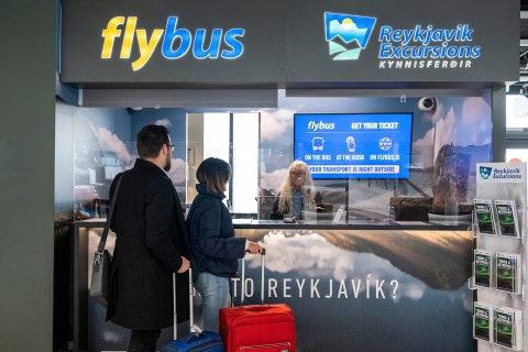 Keflavík Flughafen (KEF): Bustransfer von/nach ReykjavíkFlughafen KEF zu Reykjavík-Hotels über BSI-Busbahnhof
