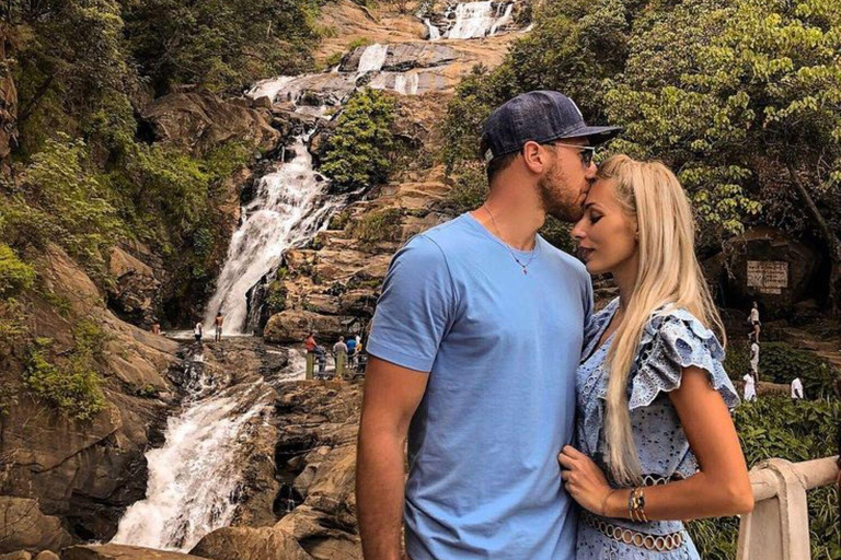 Ella: Ella Day Tour NineArch Bridge with Expert Female Guide Ella tour from Colombo, Negombo, Mt lavinia, Kalutara