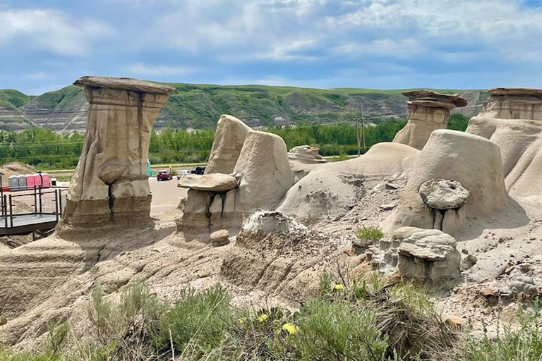 Day of Dinosaurs and Hoodoos From Calgary to Drumheller