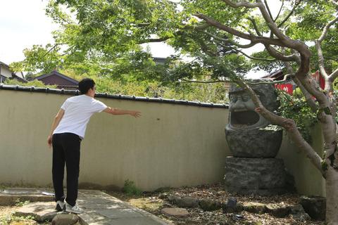 Kanazawa: Private Wish Ritual & Ninja Temple Walking Tour