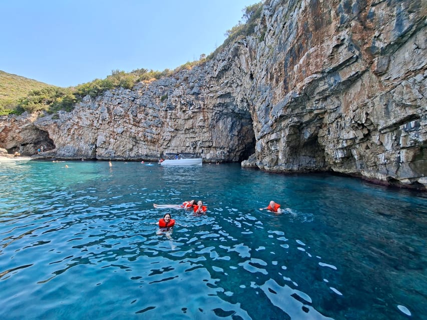 Tour di 4 ore della baia di Boka