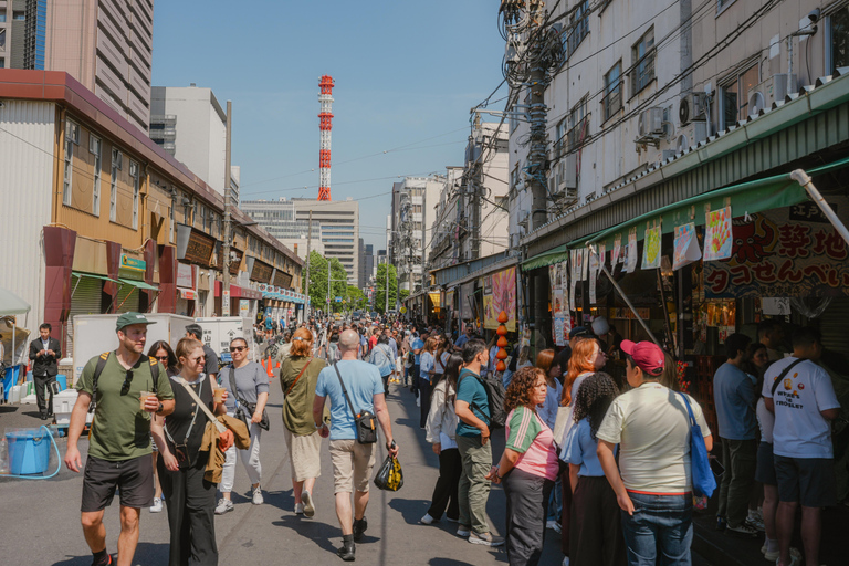 Tsukiji Fish Market Food Tour in Tokyo: Seafood Delight