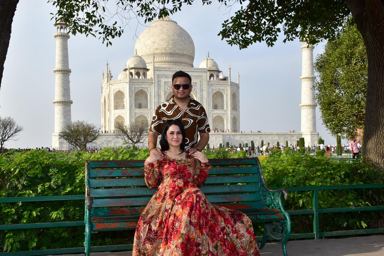 Vanuit New Delhi: Dagtrip naar Taj Mahal en Agra FortTour zonder lunch &amp; entreegeld