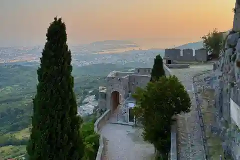 Tour panoramico in autobus di Klis al tramonto