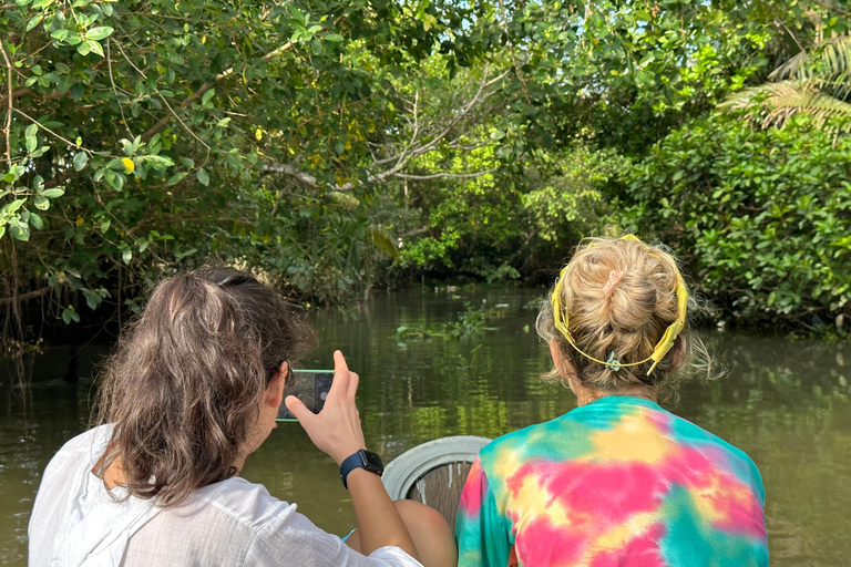 Excursão particular de meio dia - Mercado flutuante de Cái RăngExcursão particular de meio dia - Mercado flutuante de Cai Răng