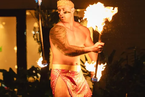 Oahu: Queens Waikiki Luau