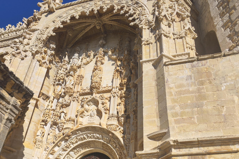 From Lisbon: Medieval Tour, Batalha, Tomar, Alcobaça, Óbidos Private Tour Option