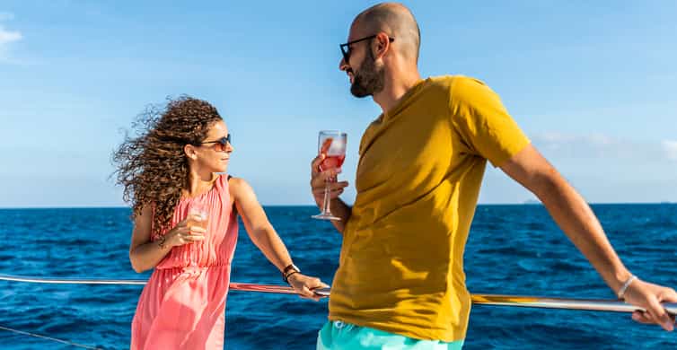 Barcelona: Sunset or Day Catamaran Cruise with Tapa & Drink photo 18