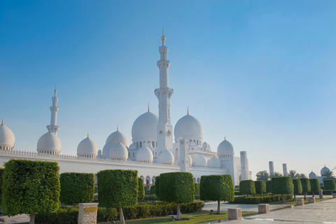 Abu Dhabi Heritage Trail: From Mosques to Markets