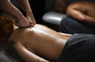 Granada: 50-minütige Massage für Paare