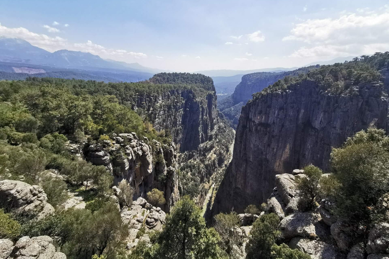 Antalya: tour de rafting al atardecer por el cañón de Tazi con recogidaAntalya: tour por el cañón de Tazi y rafting con recogida
