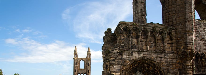 De St Andrews à Forth Bridge : Un voyage à travers l'histoire du whisky