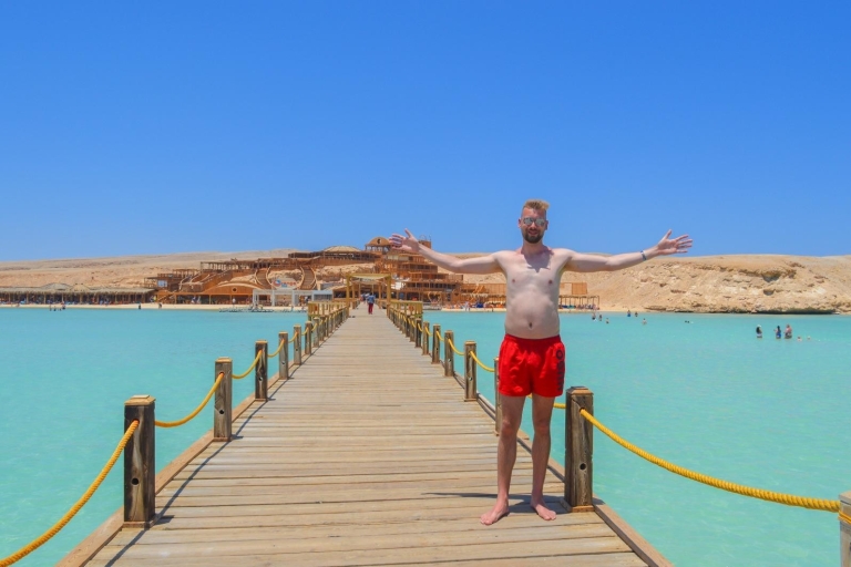 Hurghada: Lancha Rápida Privada de Lujo con Snorkel y Frutas.
