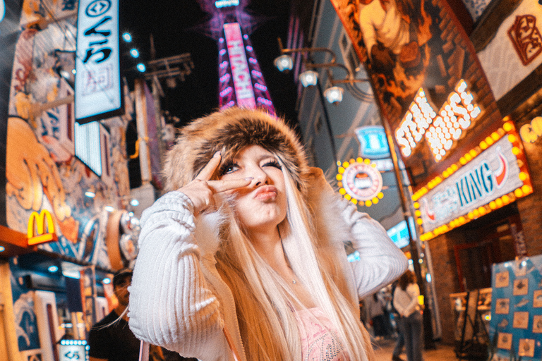 Osaka: Gyaru Makeover, Outfit, and Photoshoot Experience 2 Person Plan (Makeup & Outfit + 60 Min Photoshoot)