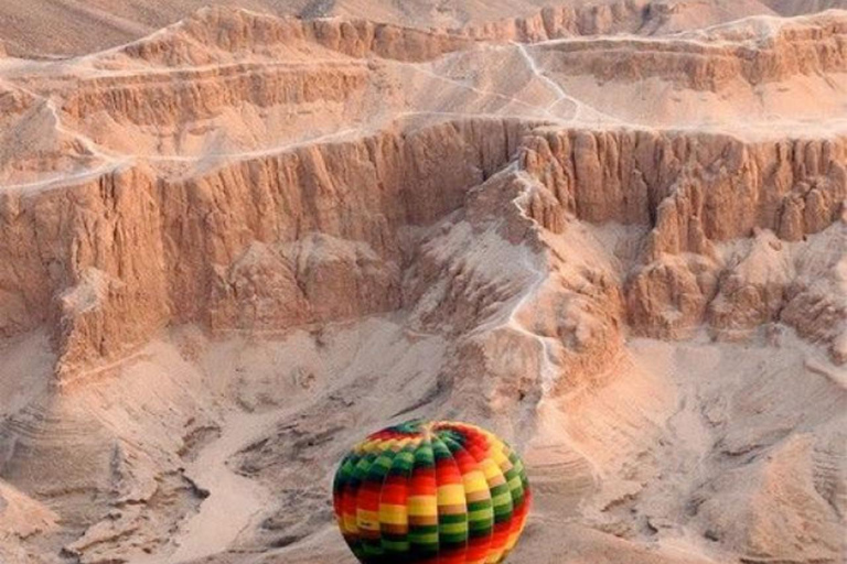 Luxor: West Bank Hot Air Balloon Ride with Hotel Transfers