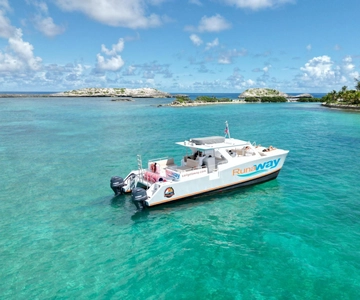 Fajardo: Icacos Power Boat Trip with Snorkel, Lunch & Drinks