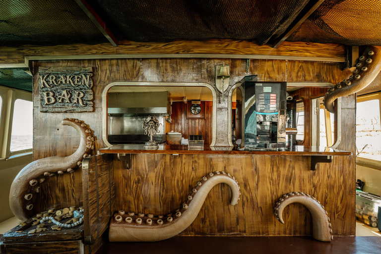 Kamenjak: Pirate Boat Cruise with Blue Cave, Porer & Lunch