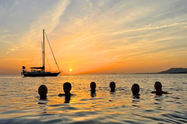 Excursion en yacht privé avec barbecue gastronomique et coucher de soleil sur les plages de PapagayoExcursion en yacht privé avec barbecue gastronomique et coucher de soleil sur 