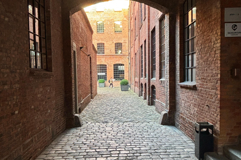 German guided insider tour of Hamburg's Schanzenviertel