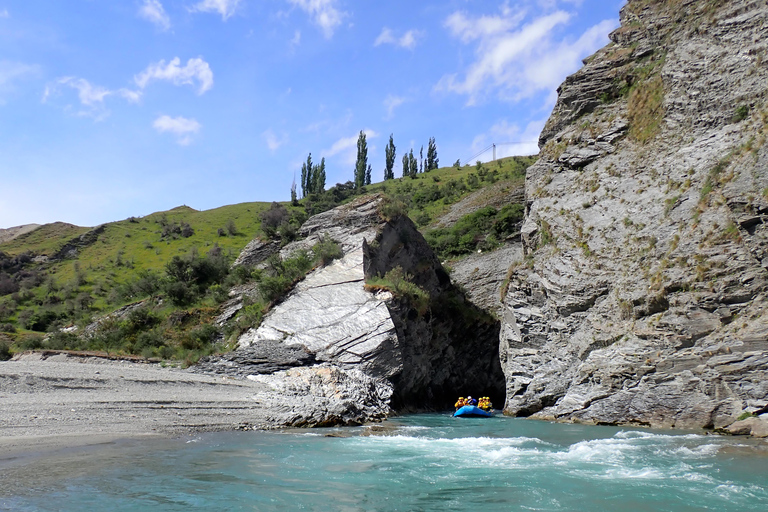 Queenstown: rafting en el río Shotover y excursión al cañón SkippersPor la mañana: Rafting en el río Shotover y excursión al cañón Skippers